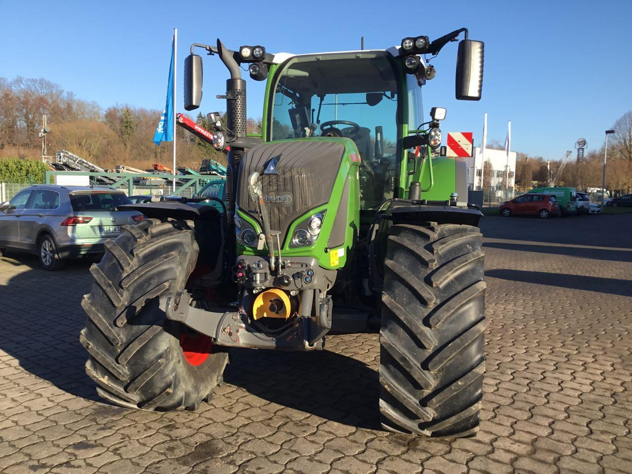 Fendt 724 Vario Gen6 Profi+ Setting 2 - Трактор: снимка 3 Fendt 724 Vario Gen6 Profi+ Setting 2 - Трактор: снимка 3