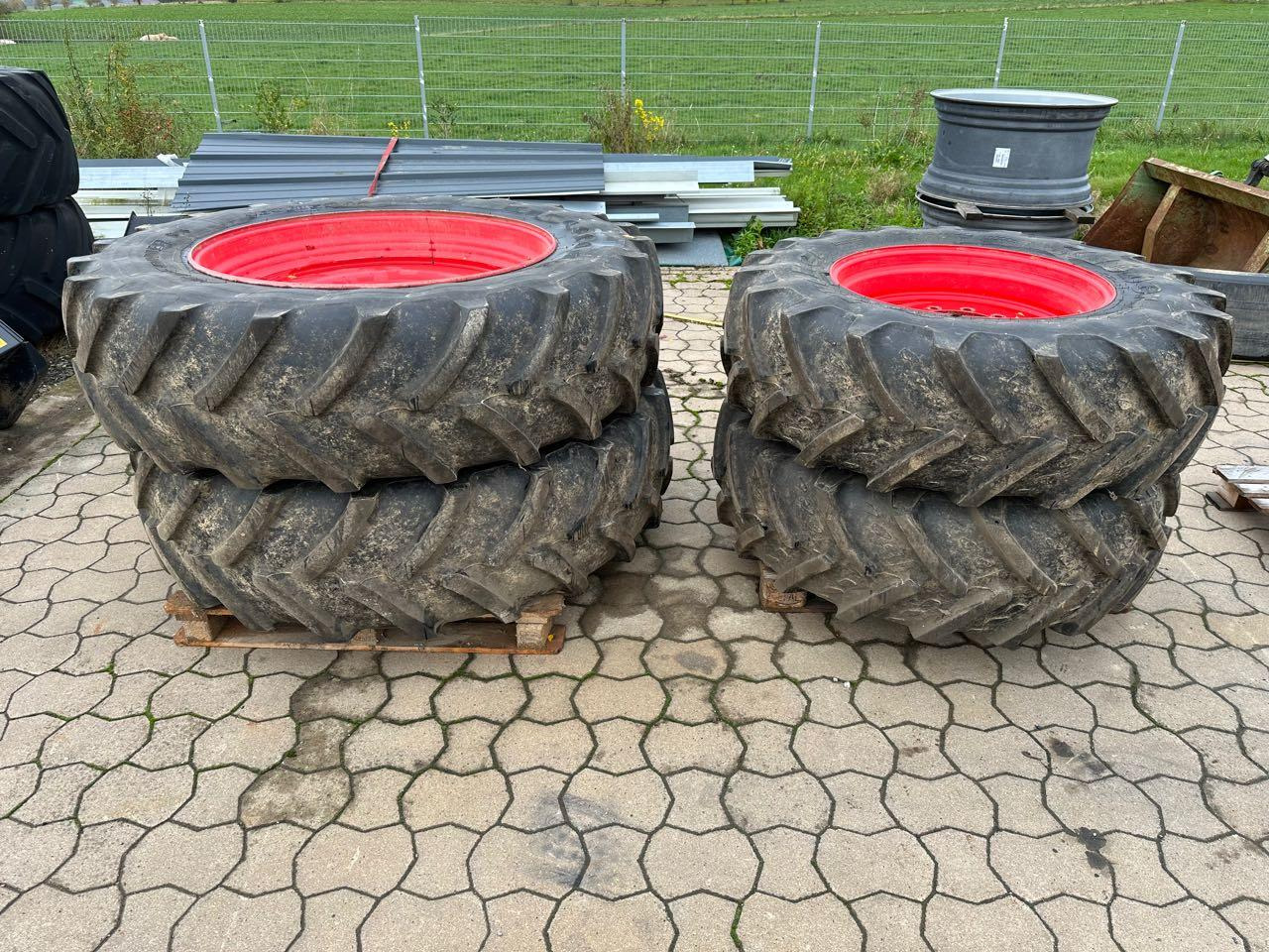 Firestone Komplettsatz 420/85 R30 + 460/85 R42 - Гума: снимка 1 Firestone Komplettsatz 420/85 R30 + 460/85 R42 - Гума: снимка 1