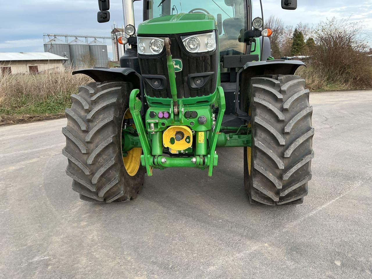 John Deere 6145 R Premium - Трактор: снимка 2 John Deere 6145 R Premium - Трактор: снимка 2