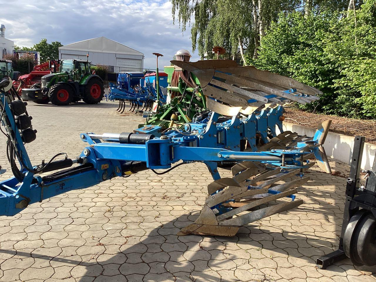 Lemken Diamant 11 V 5+1 L100 - Плуг: снимка 2 Lemken Diamant 11 V 5+1 L100 - Плуг: снимка 2