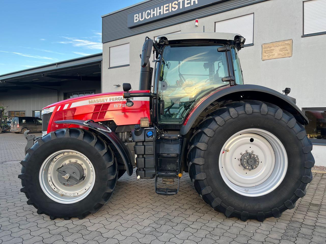 Massey Ferguson MF 8727 Dyna-VT - Трактор: снимка 1 Massey Ferguson MF 8727 Dyna-VT - Трактор: снимка 1