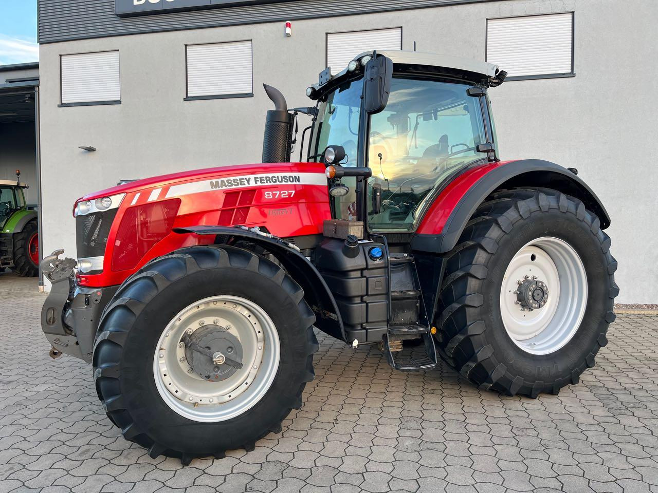 Трактор Massey Ferguson MF 8727 Dyna-VT: снимка 7