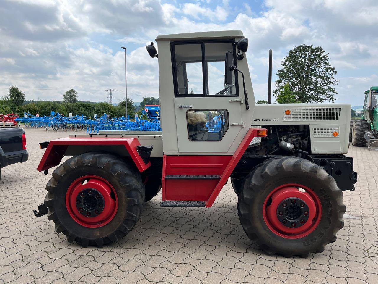 Mercedes-Benz MB trac 800 - Трактор: снимка 2 Mercedes-Benz MB trac 800 - Трактор: снимка 2