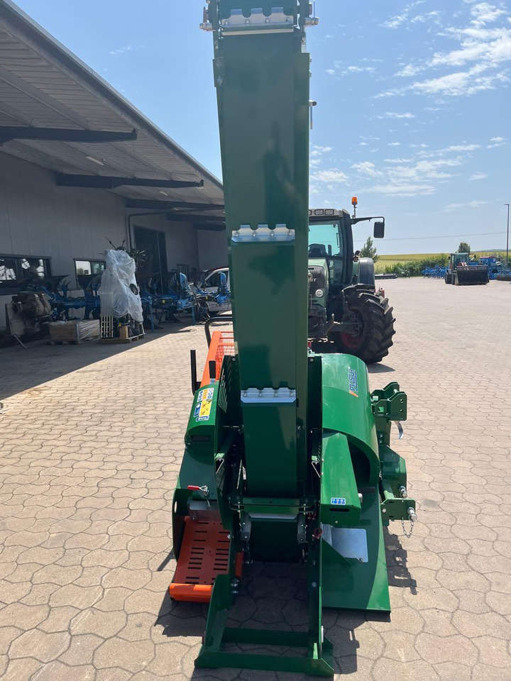Posch EasyCut 700 ZE7,5+F4 - Цепачка за дърва: снимка 4 Posch EasyCut 700 ZE7,5+F4 - Цепачка за дърва: снимка 4