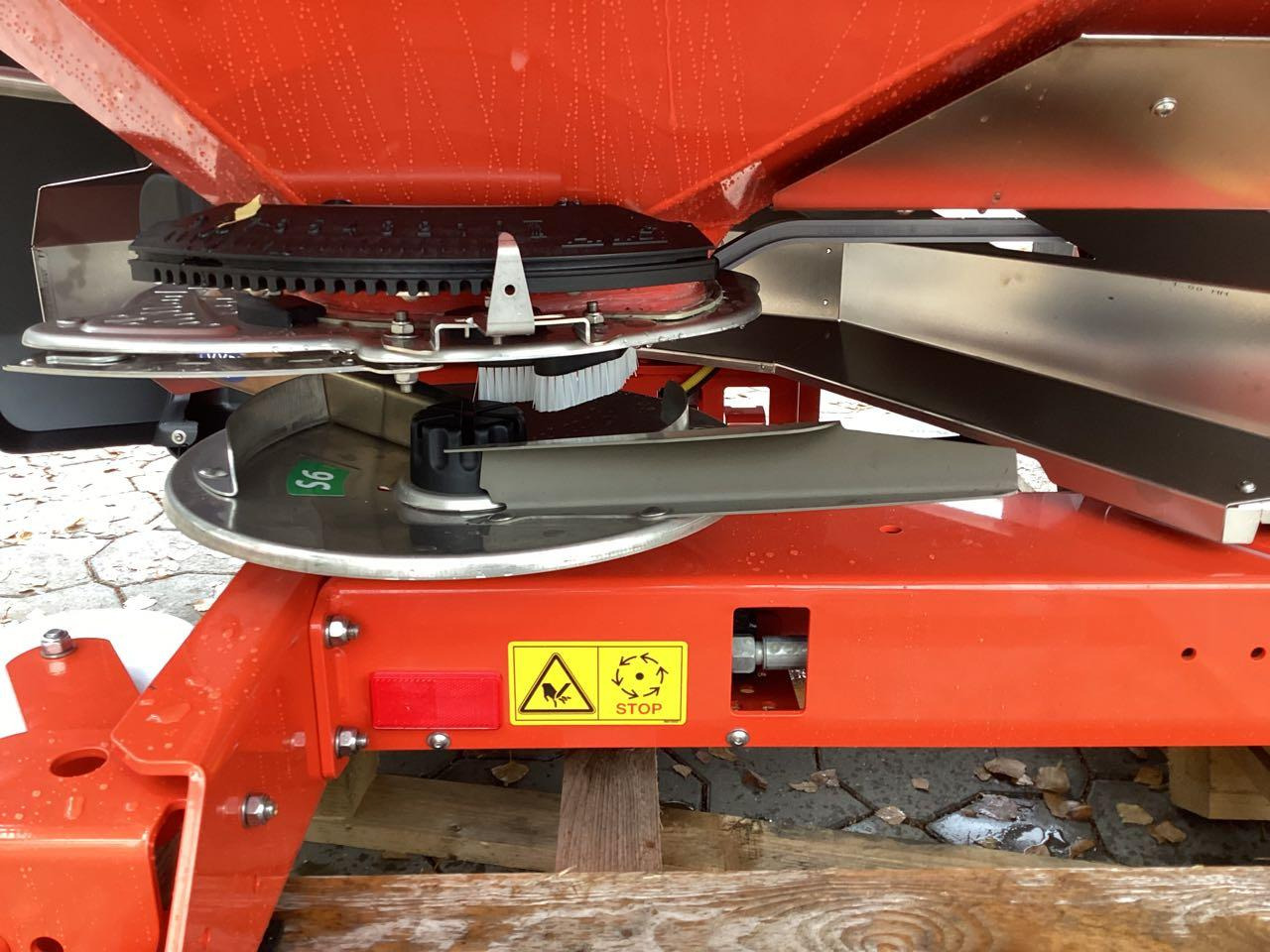 Rauch AXIS-H 50.2 EMC + W - Тороразпръсквачка: снимка 5 Rauch AXIS-H 50.2 EMC + W - Тороразпръсквачка: снимка 5