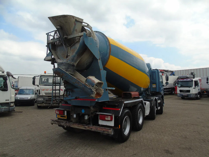 DAF CF 400 + 8X4 + MANUAL + SPRINGS + EURO 6 - Бетон помпа: снимка 5 DAF CF 400 + 8X4 + MANUAL + SPRINGS + EURO 6 - Бетон помпа: снимка 5