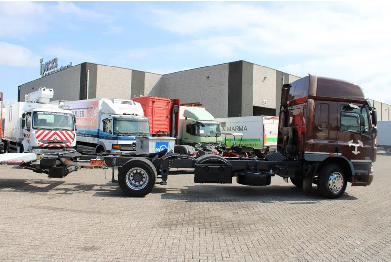 DAF CF 65 220 + lift + euro 5 - Шаси кабина: снимка 3 DAF CF 65 220 + lift + euro 5 - Шаси кабина: снимка 3