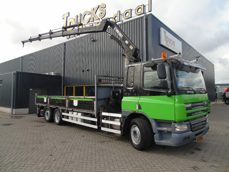 DAF CF 75.310 + HIAB 200 C5 + MANUAL + REMOTE + 6X2 STEERING - Камион с кран: снимка 4 DAF CF 75.310 + HIAB 200 C5 + MANUAL + REMOTE + 6X2 STEERING - Камион с кран: снимка 4