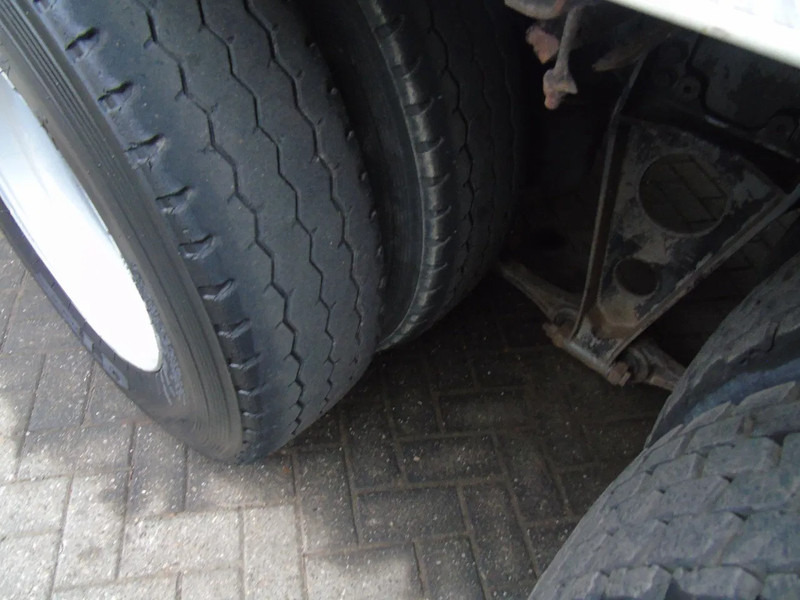 Камион с кран DAF CF 85.380 + MANUAL + HMF 1680 + HYVA + 6X2: снимка 14