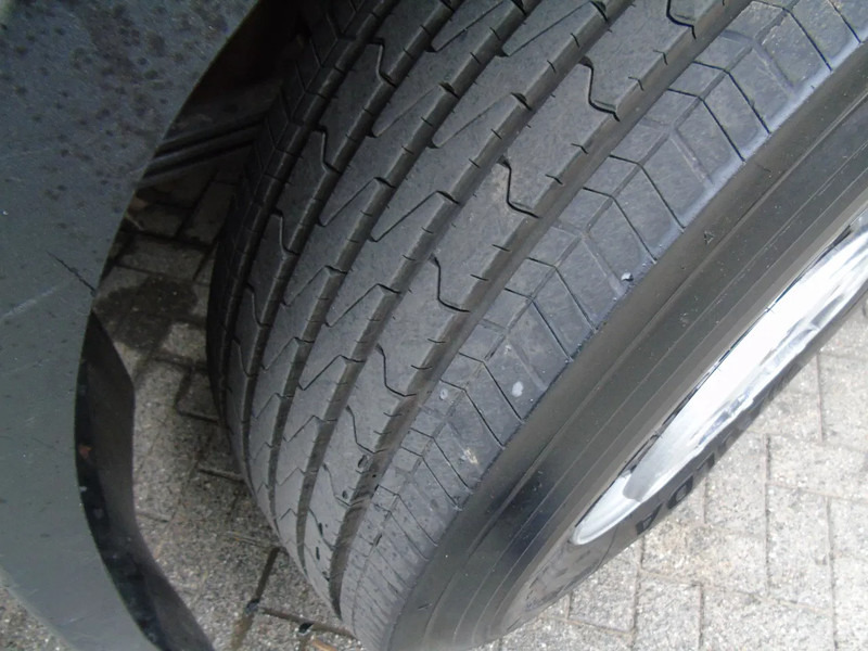 Камион с кран DAF CF 85.380 + MANUAL + HMF 1680 + HYVA + 6X2: снимка 13