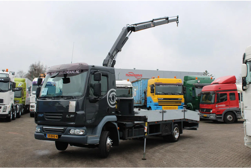 DAF LF 45.180 + FASSI F50 + 7.5T - Камион с кран: снимка 2 DAF LF 45.180 + FASSI F50 + 7.5T - Камион с кран: снимка 2