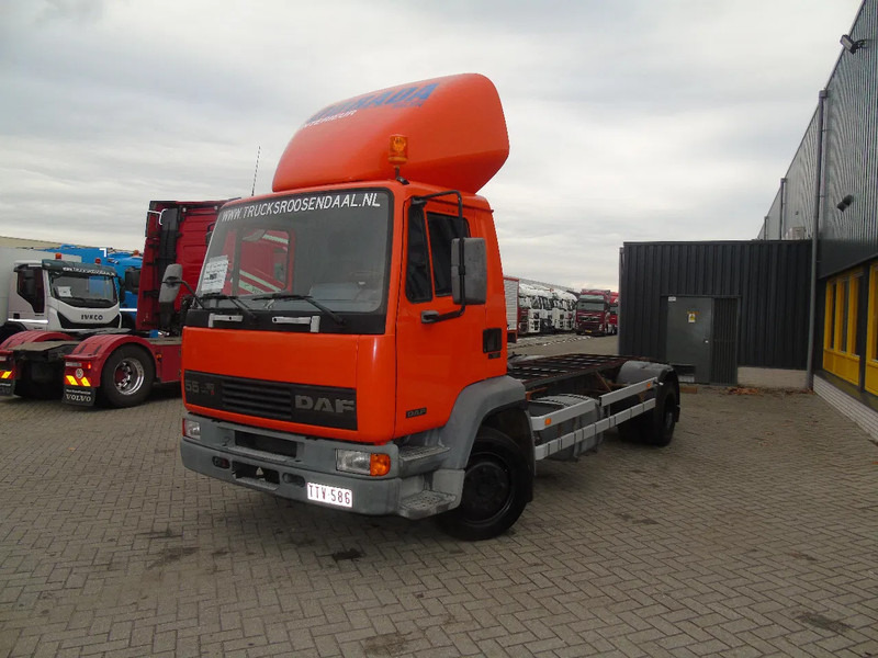 DAF LF 55.160 + EURO 2 + MANUAL + 12T - Шаси кабина: снимка 2 DAF LF 55.160 + EURO 2 + MANUAL + 12T - Шаси кабина: снимка 2
