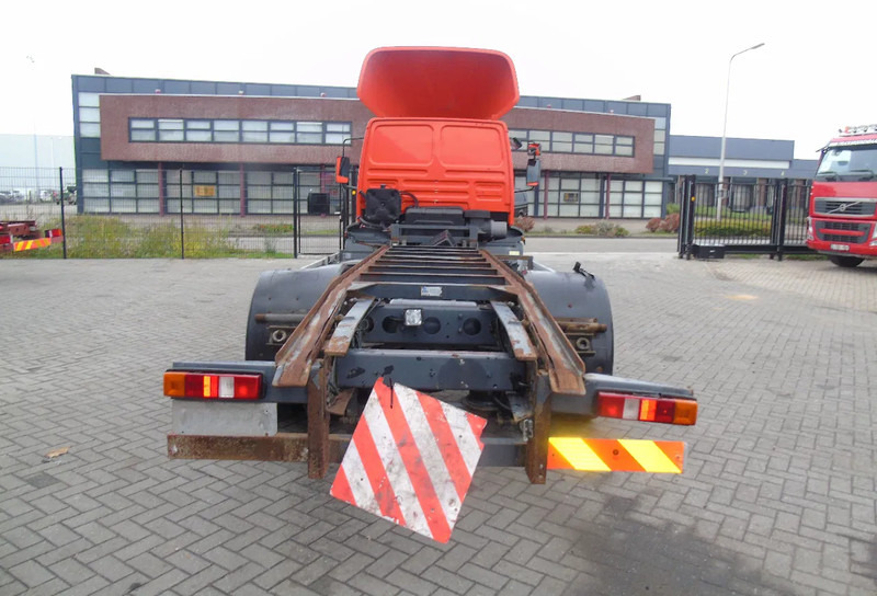 DAF LF 55.160 + EURO 2 + MANUAL + 12T - Шаси кабина: снимка 4 DAF LF 55.160 + EURO 2 + MANUAL + 12T - Шаси кабина: снимка 4