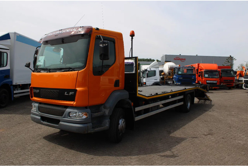 DAF LF 55.220 + HYDROLIC RAMPS + MANUAL - Автовоз камион: снимка 2 DAF LF 55.220 + HYDROLIC RAMPS + MANUAL - Автовоз камион: снимка 2