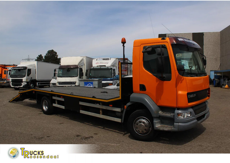 DAF LF 55.220 + HYDROLIC RAMPS + MANUAL - Автовоз камион: снимка 1 DAF LF 55.220 + HYDROLIC RAMPS + MANUAL - Автовоз камион: снимка 1