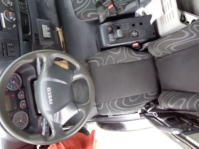 Iveco EuroCargo 80E18 + PTO + Euro 5 + blad-blad - Шаси кабина: снимка 5 Iveco EuroCargo 80E18 + PTO + Euro 5 + blad-blad - Шаси кабина: снимка 5