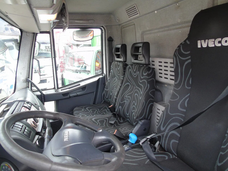 Iveco Eurocargo 190EL28 + LIFT + EURO 5 - Камион с брезент: снимка 4 Iveco Eurocargo 190EL28 + LIFT + EURO 5 - Камион с брезент: снимка 4