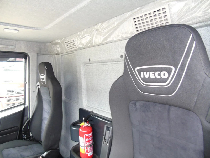 Камион фургон Iveco Stralis 310 + euro 6 + lift + 2x IN STOCK: снимка 10 Камион фургон Iveco Stralis 310 + euro 6 + lift + 2x IN STOCK: снимка 10