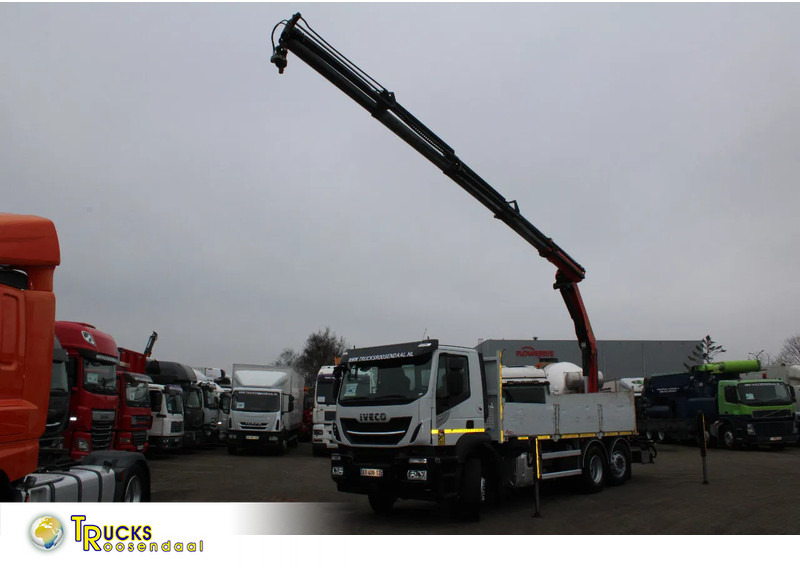 Iveco Stralis 460 + PALFINGER PK23001EH + 6X2 steering + REMOTE + 131KM - Камион с кран: снимка 1 Iveco Stralis 460 + PALFINGER PK23001EH + 6X2 steering + REMOTE + 131KM - Камион с кран: снимка 1