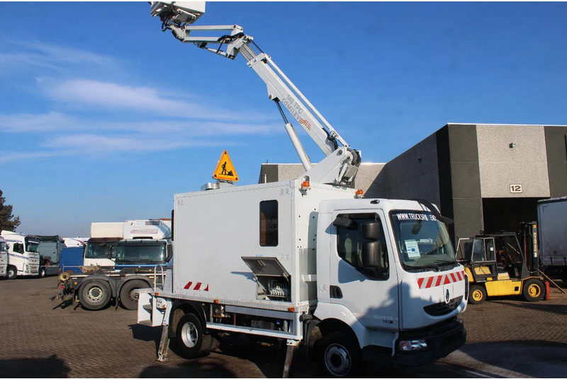 Renault Midlum 220 + 14METER + EURO 5 - Камион: снимка 2 Renault Midlum 220 + 14METER + EURO 5 - Камион: снимка 2