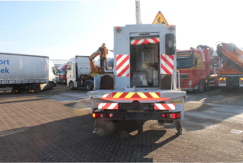 Renault Midlum 220 + 14METER + EURO 5 - Камион: снимка 5 Renault Midlum 220 + 14METER + EURO 5 - Камион: снимка 5