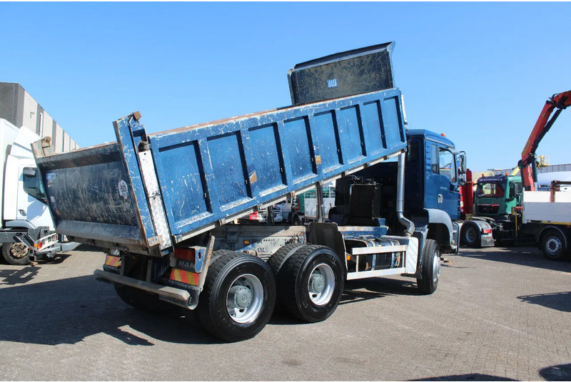 MAN TGA 33.360 + 6X6 + MANUAL - Самосвал камион: снимка 3 MAN TGA 33.360 + 6X6 + MANUAL - Самосвал камион: снимка 3