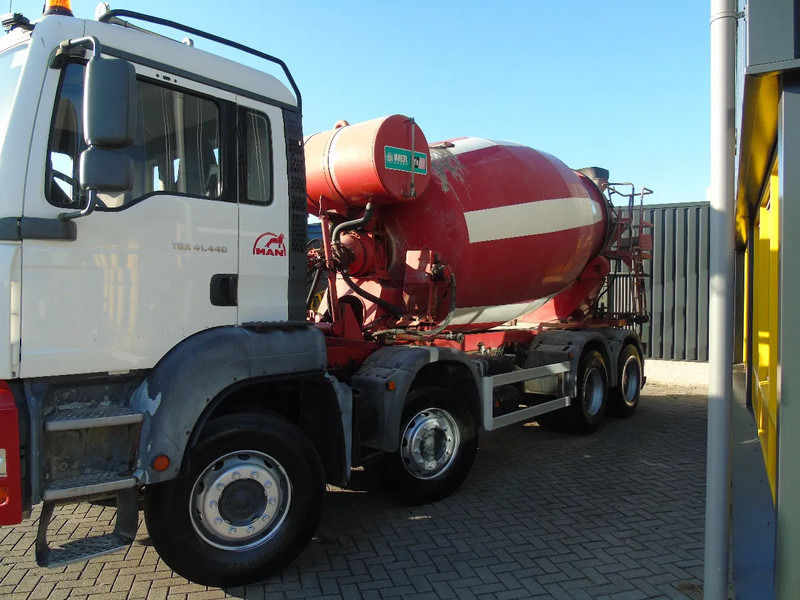 MAN TGA 41.440 + 8x4 + manual + spring - Бетоновоз: снимка 4 MAN TGA 41.440 + 8x4 + manual + spring - Бетоновоз: снимка 4