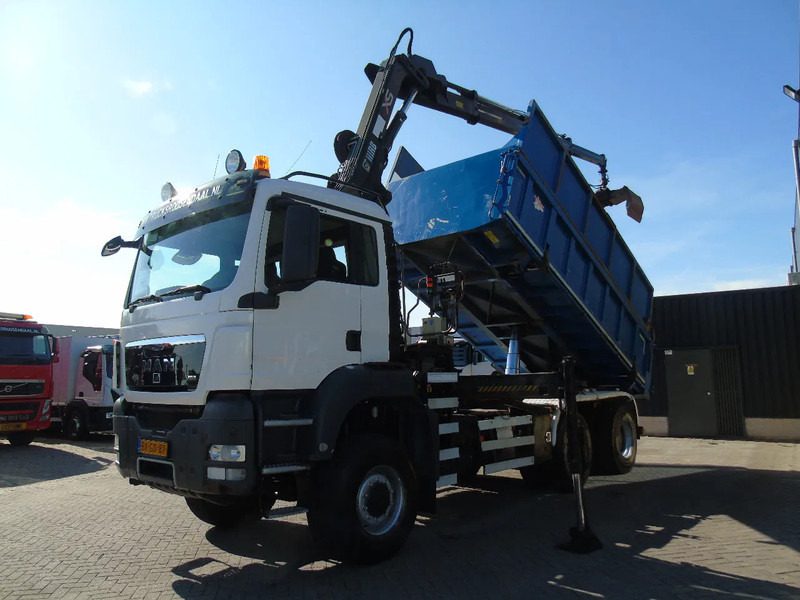 MAN TGS 26.400 + 6x6 + HIAB 166 E3 HIPRO + 3SIDE TIPPER - Камион с кран: снимка 3 MAN TGS 26.400 + 6x6 + HIAB 166 E3 HIPRO + 3SIDE TIPPER - Камион с кран: снимка 3