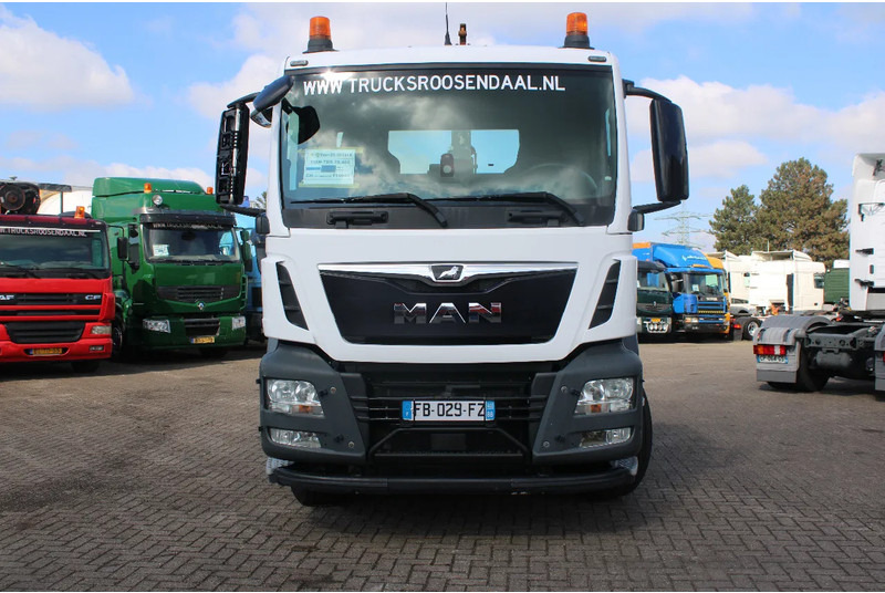 MAN TGS 26.460 + 6X2 + EURO 6 + 8 PIECES IN STOCK - Мултилифт с кука камион: снимка 2 MAN TGS 26.460 + 6X2 + EURO 6 + 8 PIECES IN STOCK - Мултилифт с кука камион: снимка 2