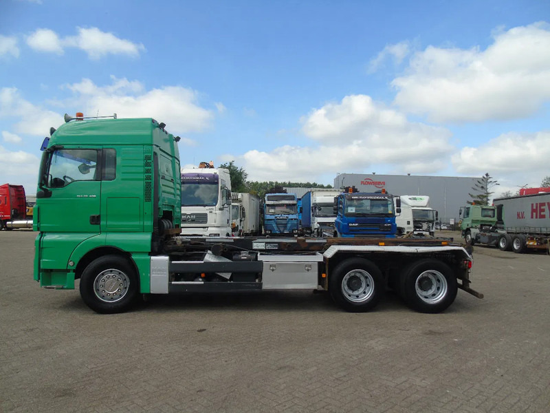 MAN TGX 28.480 + 6X2 + MANUAL - Камион с кабелна система: снимка 2 MAN TGX 28.480 + 6X2 + MANUAL - Камион с кабелна система: снимка 2