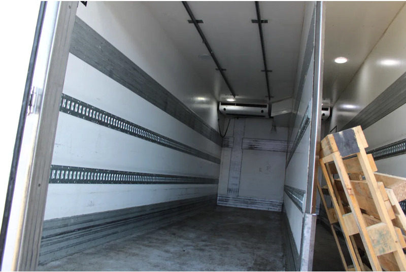 Mercedes-Benz Antos 1924 + THERMO KING 1200 + LIFT + EURO 6 - Рефрижератор камион: снимка 5 Mercedes-Benz Antos 1924 + THERMO KING 1200 + LIFT + EURO 6 - Рефрижератор камион: снимка 5