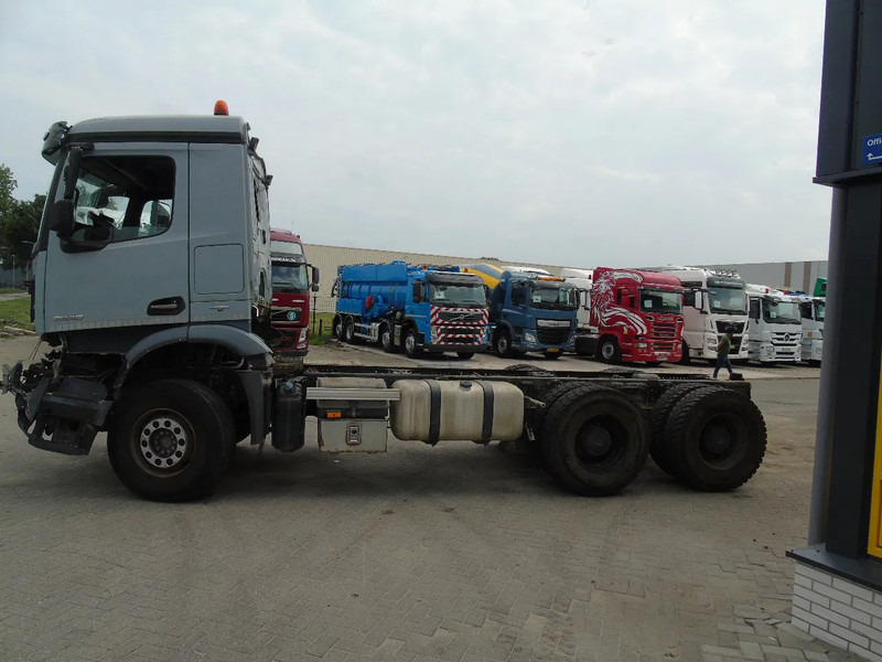 Mercedes-Benz Arocs 2640 + 6x4 + functional / engine good + EURO 6 + Drivabale - Шаси кабина: снимка 4 Mercedes-Benz Arocs 2640 + 6x4 + functional / engine good + EURO 6 + Drivabale - Шаси кабина: снимка 4
