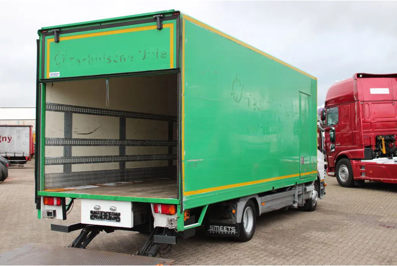 Mercedes-Benz Atego 1018 + LIFT - Камион фургон: снимка 4 Mercedes-Benz Atego 1018 + LIFT - Камион фургон: снимка 4