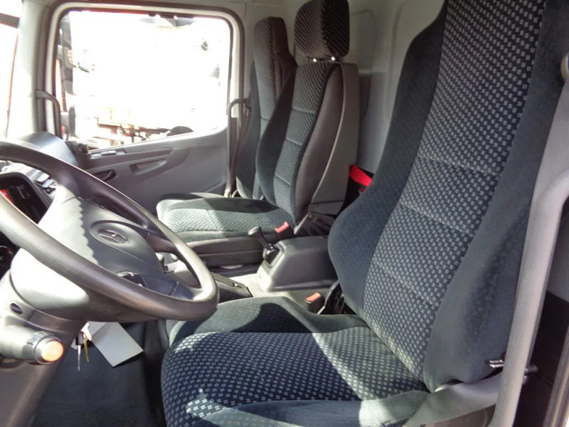 Mercedes-Benz Atego 816 + Euro 5 - Камион фургон: снимка 4 Mercedes-Benz Atego 816 + Euro 5 - Камион фургон: снимка 4