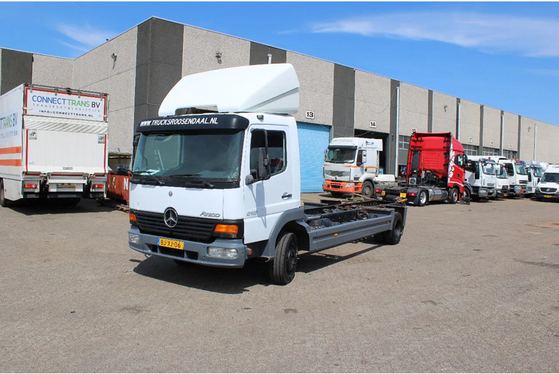 Mercedes-Benz Atego 918 + MANUAL + EURO 2 - Шаси кабина: снимка 2 Mercedes-Benz Atego 918 + MANUAL + EURO 2 - Шаси кабина: снимка 2