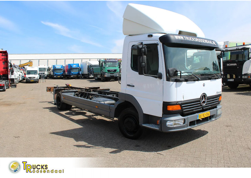 Mercedes-Benz Atego 918 + MANUAL + EURO 2 - Шаси кабина: снимка 1 Mercedes-Benz Atego 918 + MANUAL + EURO 2 - Шаси кабина: снимка 1