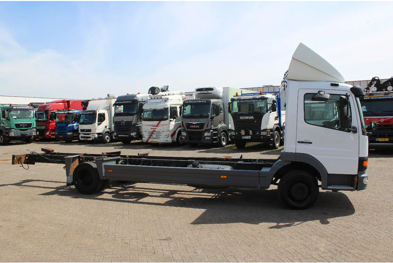 Mercedes-Benz Atego 918 + MANUAL + EURO 2 - Шаси кабина: снимка 4 Mercedes-Benz Atego 918 + MANUAL + EURO 2 - Шаси кабина: снимка 4