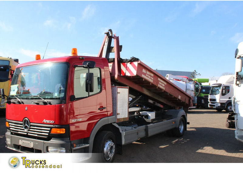 Mercedes-Benz Atego reserved!! 1218 + HYVALIFT + CONTAINER + MANUAL - Мултилифт с кука камион: снимка 1 Mercedes-Benz Atego reserved!! 1218 + HYVALIFT + CONTAINER + MANUAL - Мултилифт с кука камион: снимка 1