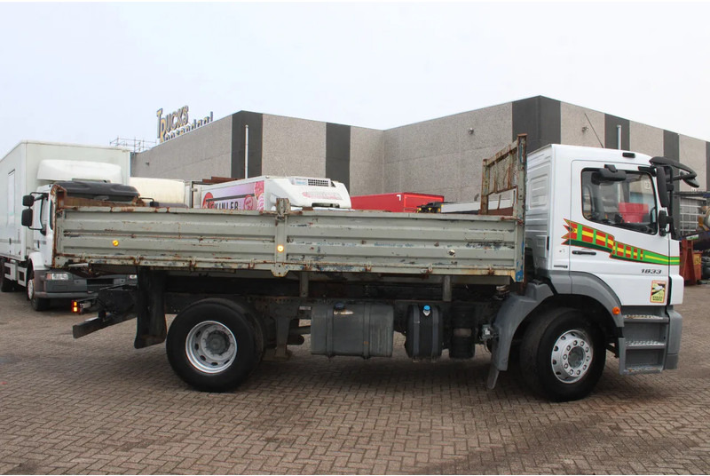 Mercedes-Benz Axor 1833 + tipper + manual - Самосвал камион: снимка 4 Mercedes-Benz Axor 1833 + tipper + manual - Самосвал камион: снимка 4