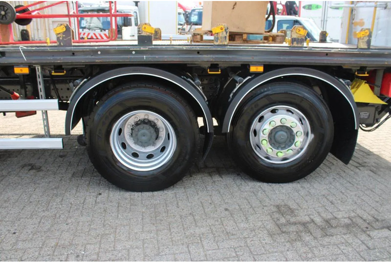 Камион с кран Mercedes-Benz Axor 2533 + 14t crane + 6x2 + REMOTE + MANUAL + LIFT: снимка 14