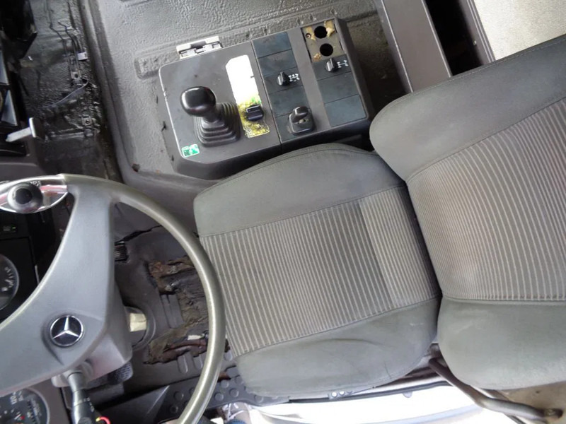 Mercedes-Benz SK 2433 + Semi-Auto + PTO + Serie 14 Crane + 3 pedals - Камион с кабелна система, Камион с кран: снимка 5 Mercedes-Benz SK 2433 + Semi-Auto + PTO + Serie 14 Crane + 3 pedals - Камион с кабелна система, Камион с кран: снимка 5