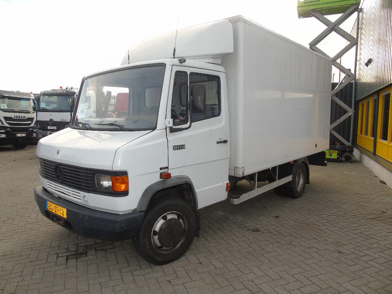 Mercedes-Benz Vario 813 811 + MANUAL + EURO 1 - Камион фургон: снимка 2 Mercedes-Benz Vario 813 811 + MANUAL + EURO 1 - Камион фургон: снимка 2
