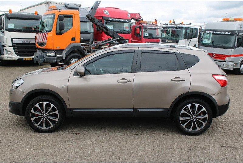 Nissan QASHQAI 2.0 AUTOMATIC / CAMERA - Джип: снимка 2 Nissan QASHQAI 2.0 AUTOMATIC / CAMERA - Джип: снимка 2