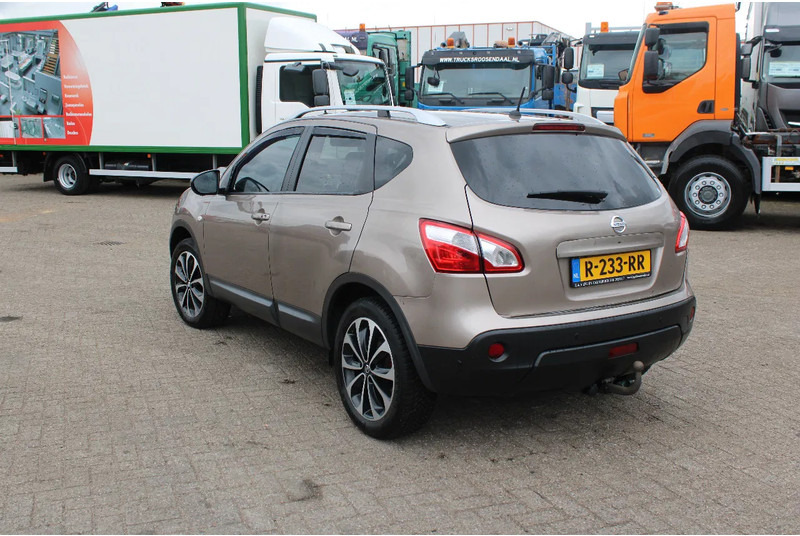 Nissan QASHQAI 2.0 AUTOMATIC / CAMERA - Джип: снимка 3 Nissan QASHQAI 2.0 AUTOMATIC / CAMERA - Джип: снимка 3