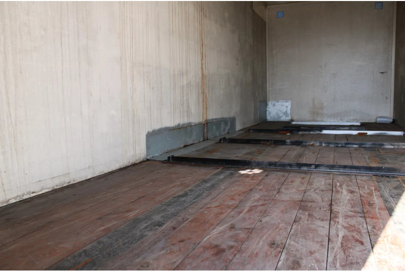 Pacton 2X AXLE + NICE TRAILER - Затворена каросерия ремарке: снимка 4 Pacton 2X AXLE + NICE TRAILER - Затворена каросерия ремарке: снимка 4