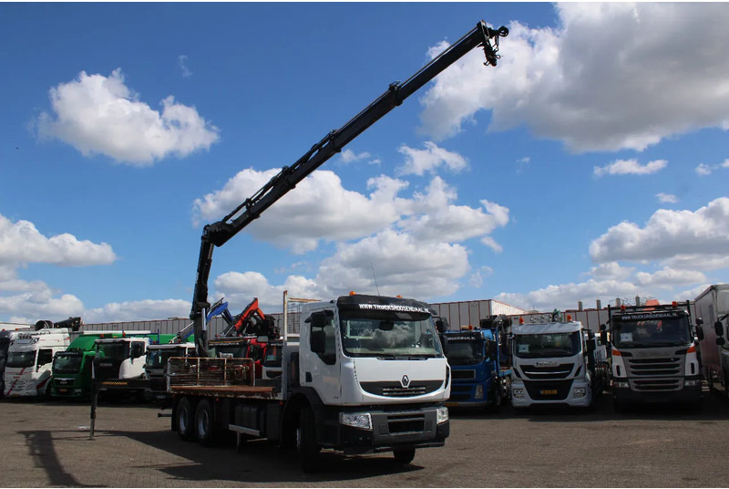 Renault Kerax 370 + HIAB 166-4 HIDRUO + 6X4 + MANUAL + SPRING + REMOTE + EURO 5 + 6X4 - Камион с кран: снимка 4 Renault Kerax 370 + HIAB 166-4 HIDRUO + 6X4 + MANUAL + SPRING + REMOTE + EURO 5 + 6X4 - Камион с кран: снимка 4