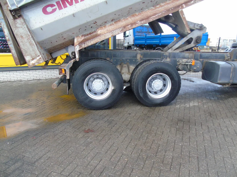 Renault Kerax 420 DCI + MANUAL + SPRING + 6X4 + PERFECT + 25m3 - Самосвал камион: снимка 3 Renault Kerax 420 DCI + MANUAL + SPRING + 6X4 + PERFECT + 25m3 - Самосвал камион: снимка 3