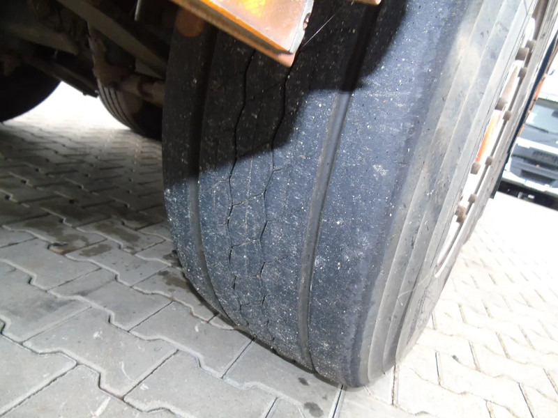 Samro 3 AXLE BPW - Бордово полуремарке/ Платформа: снимка 4 Samro 3 AXLE BPW - Бордово полуремарке/ Платформа: снимка 4