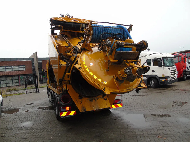 Scania P 360 + COMBI VACUUM WIEDEMANN + 6X4 - Каналопочистваща машина: снимка 4 Scania P 360 + COMBI VACUUM WIEDEMANN + 6X4 - Каналопочистваща машина: снимка 4