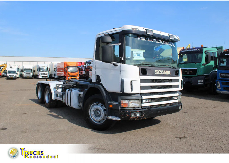 Scania P124-360 + HOOK + 6X2 + MANUAL + EURO 2 - Мултилифт с кука камион: снимка 1 Scania P124-360 + HOOK + 6X2 + MANUAL + EURO 2 - Мултилифт с кука камион: снимка 1